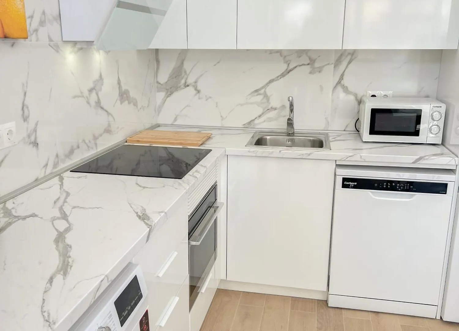 Bright & Modern Family Apartment Carihuela1 Torremolinos