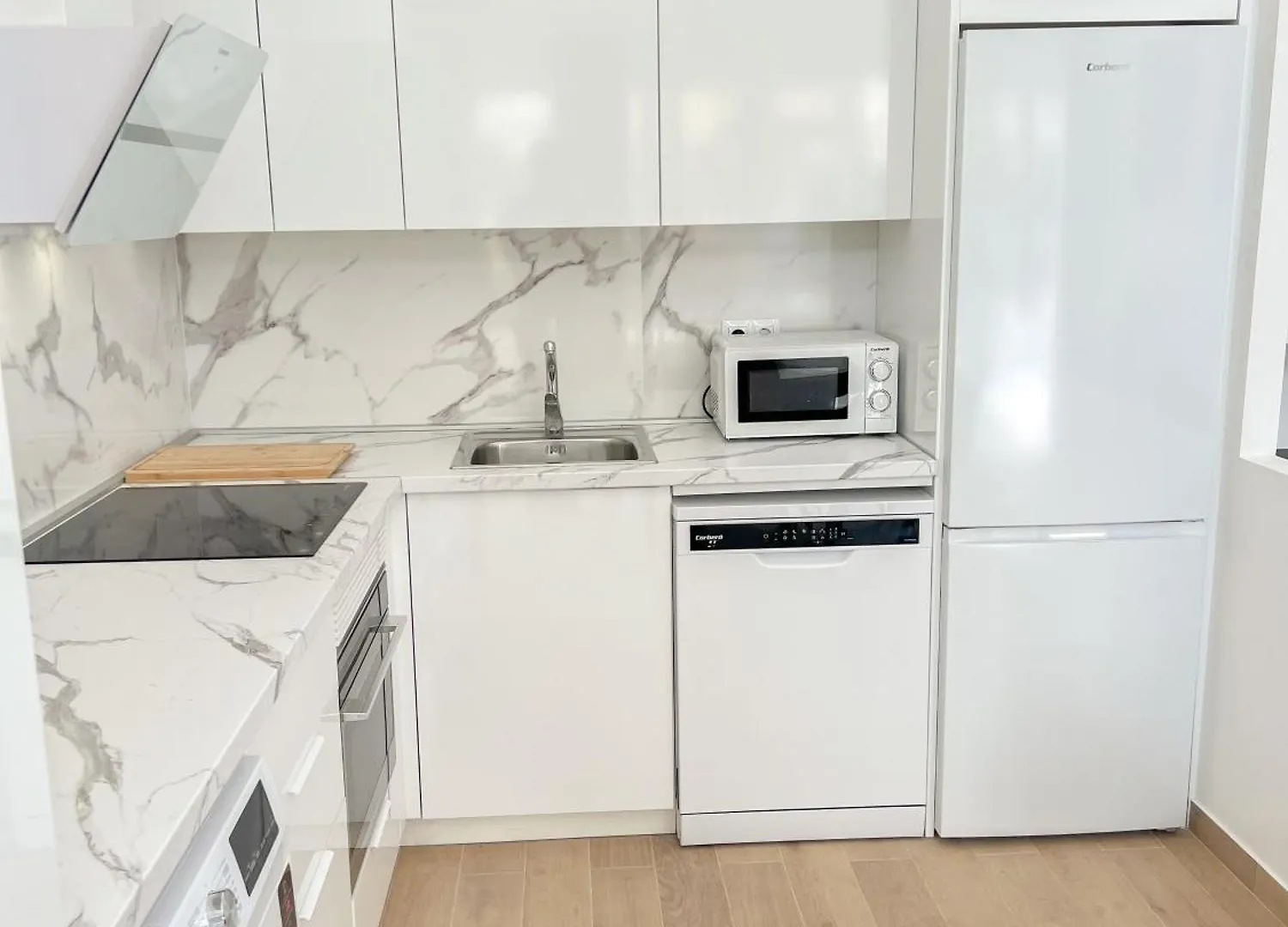 Bright & Modern Family Apartment Carihuela1 Torremolinos